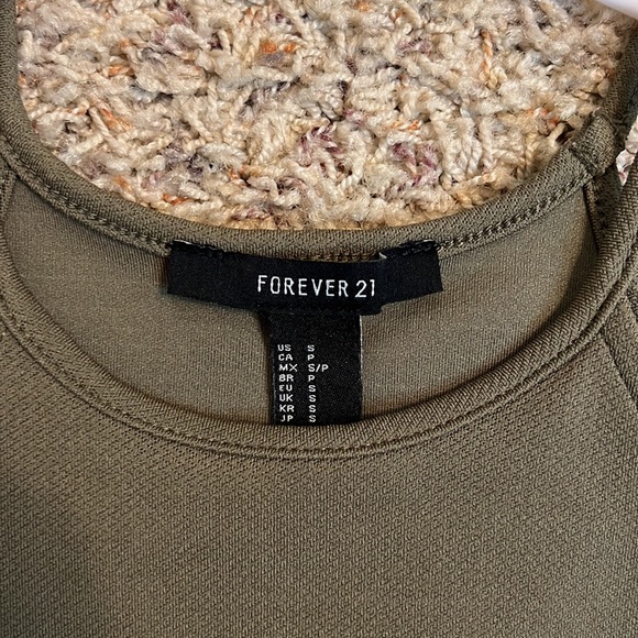 Olive Green Size Small - Picture 3 of 4